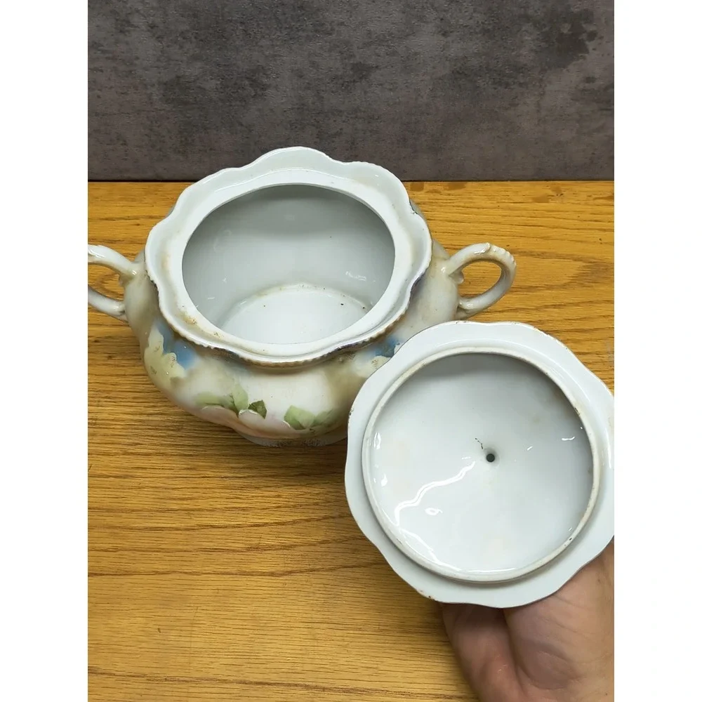 ANTIQUE GERMAN PORCELAIN LIDDED‎ SUGAR JAR